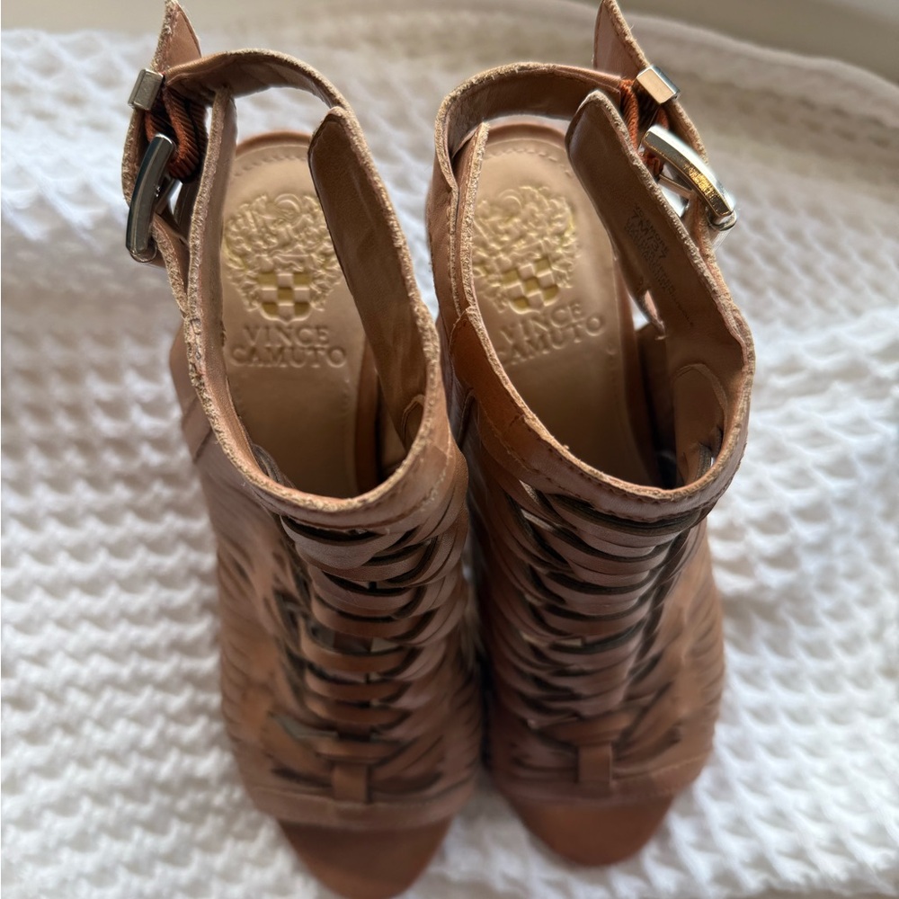 Vince Camuto Tan Leather Ankle Booties size 7 - Picture 4 of 7